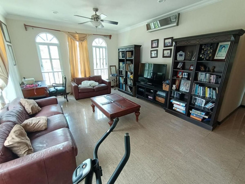 Casa En Lagos Del Sol En Venta