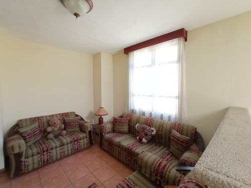 Imagen 20 de 30 de Vendo Belleza De Casa Ubicada En Esquina, 4 Dormitorios, Alta Plusvalia Y Seguridad