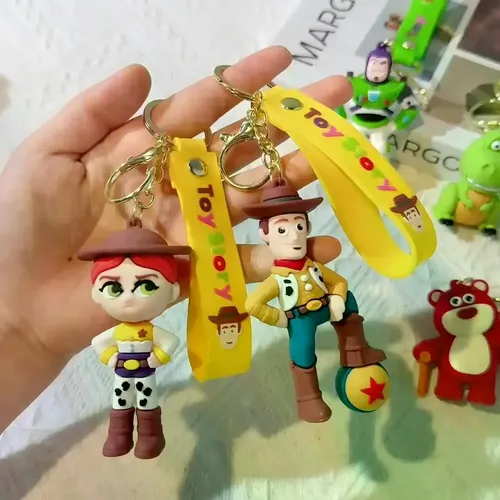 TOY STORY キーホルダー 4種セット Toy Story Keychain Toys Woody Buzz Lightyear Figure Keyrings