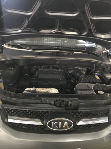 Imagen 8 de 9 de Kia Sportage Sincrónico