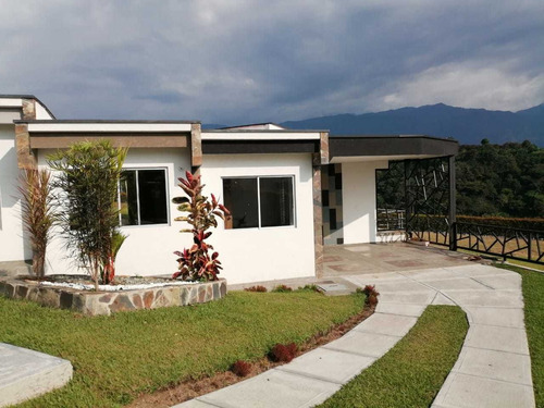 Imagen 4 de 14 de Precioso Chalet Via Al Caimo