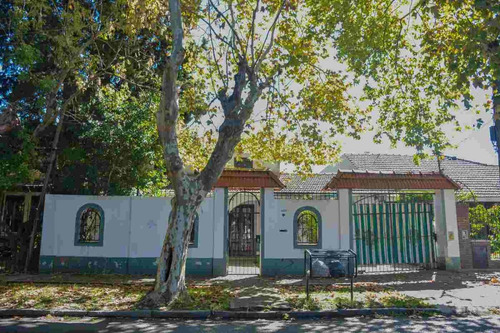 Casa En Venta Adrogue-ideal Inversor-lote 870 M2