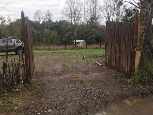 Casa En Venta De 2 Dorm. En Valdivia