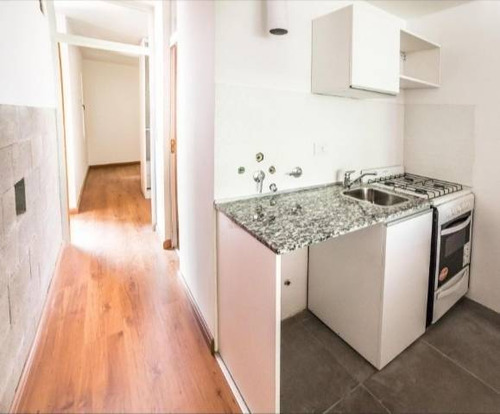 Venta Departamento Un Dormitorio Pichincha Con Balcón En Con