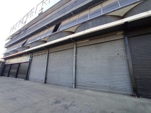 Imagen 1 de 30 de Magnifico Galpón De 302 Mt2 Con Excelente Ubicación, Posee Área De Oficina, De Recepción, Mezzanina Y Mas En Alquiler En Barquisimeto. Arnaldo Lopez Tlf. 04245257450. Cód. 22-15373. Lara, Venezuela
