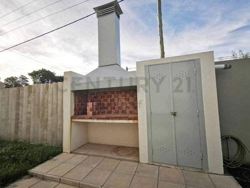 Imagen 15 de 15 de Dúplex Tipo Casa Al Frente De 3 Dormitorios, Jardín Y Cochera En Venta En Gonnet