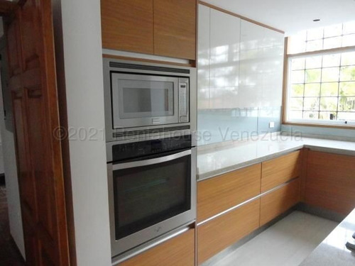 Imagen 8 de 19 de Impecable Y Actualizada Casa En Venta La Lagunita Country Club Mls #21-18710