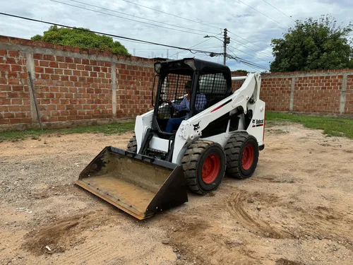 Minicargador Bobcat S530