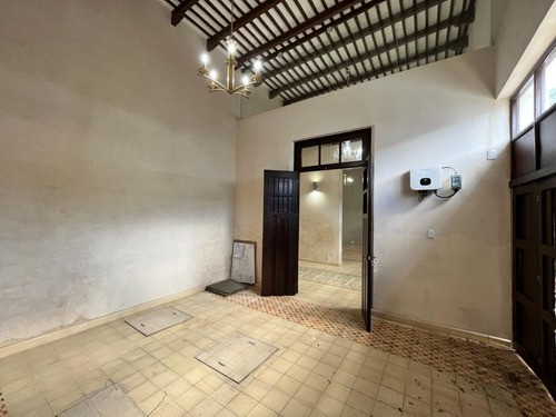 Impresionante Casa En Venta Estilo Colonial En Merida Centro (avc-2585)