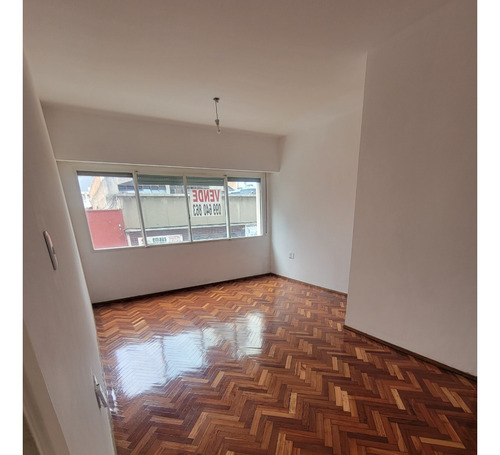 Venta Edificio De Categoría 2 Dorm. Balcón Cordón Sur