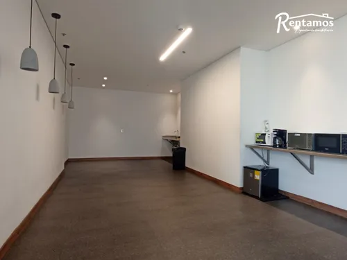 Oficina En Arriendo En El Poblado. Cod A775560