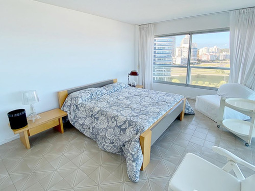 Apartamento En Venta Estrella De Mar Playa Brava Punta Del Este