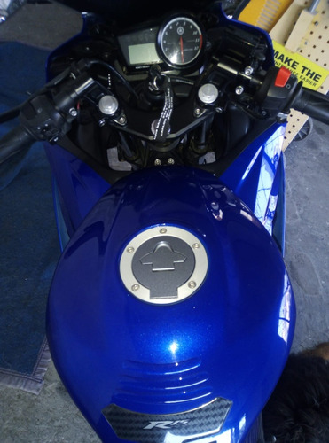 Yamaha R15