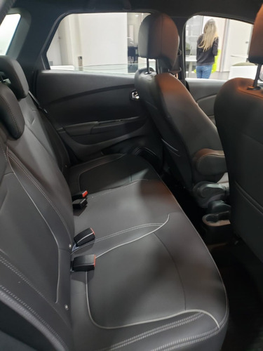 Imagen 3 de 16 de Auto Camioneta Renault Captur Intens 1.6 Cvt