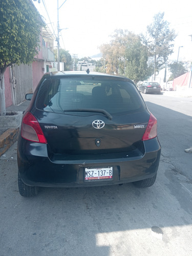 Yaris 2006