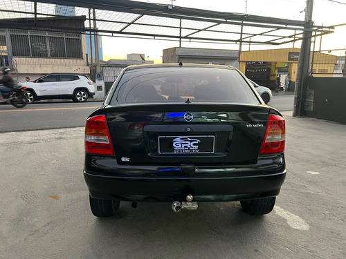 Chevrolet Astra Hatch Gl 1.8 Mpfi 2p
