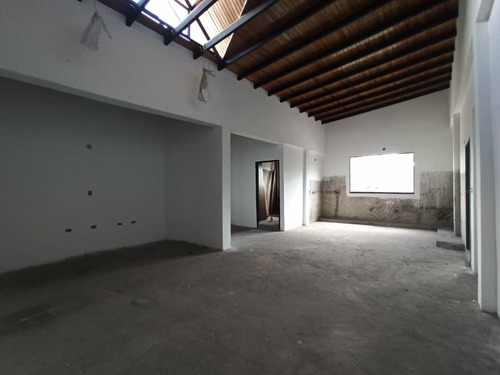 Imagen 7 de 14 de Edificio Comercial