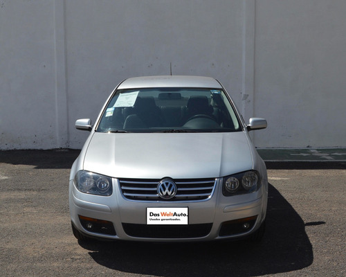 Imagen 2 de 10 de Volkswagen Clasico Sport Std