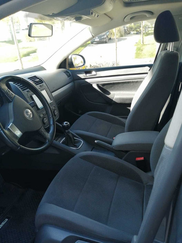 Imagen 13 de 15 de Volkswagen Vento 2.5 Advance 170cv 2009