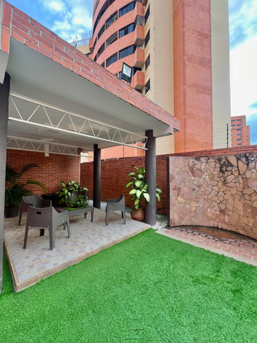 Apartamento En Res. Ineska, Mañongo / Valencia