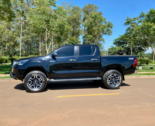 Toyota Hilux 2.8 Tdi Srx Cab. Dupla 4x4 Aut. 4p 204 hp