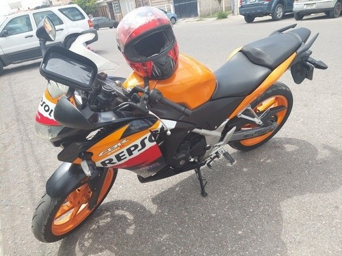 Imagen 2 de 8 de Honda Cbr Repsol