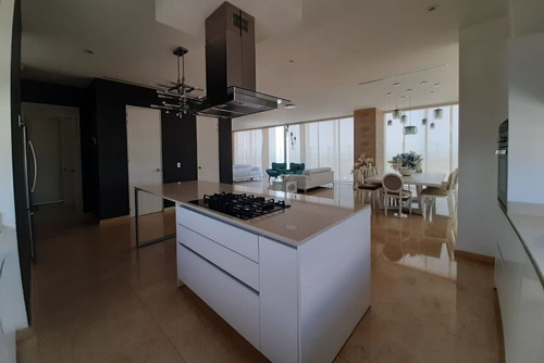 Penthouse - Country Towers-