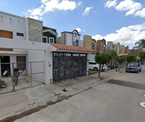 Sk01- Oportunidad. Casa En Remate Bancario En C. Chichonal, Bsoque Del Valle, Leon, Gto. (solo Recursos Propios)