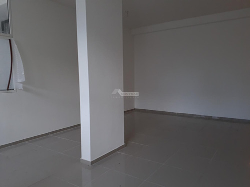 Local Comercial Cordon Venta Rivera Y Acevedo Díaz 117mts Y Garaje!!