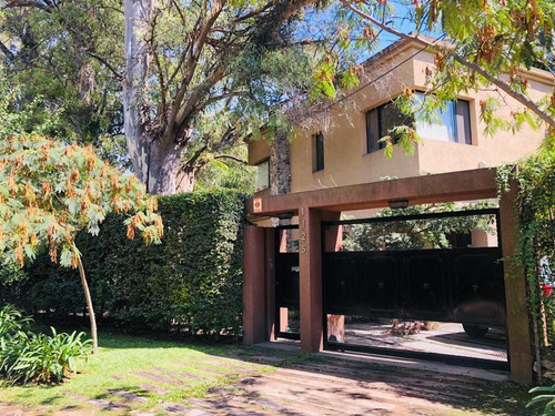 Imagen 2 de 27 de Casa - Barrio Parque Leloir