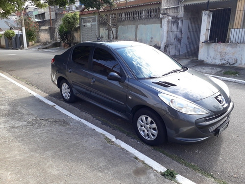 Peugeot 207 Passion 2010/11 1.4 Xr Flex 4p