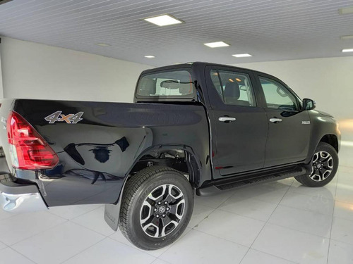 Toyota Hilux 2.8 D-4D TURBO DIESEL CD SRV 4X4 AUTOMÁTICO