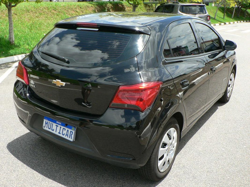 Chevrolet Onix 1.4 Advantage Aut. 5p