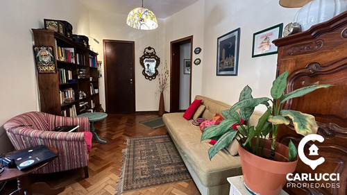 Imagen 2 de 8 de Departamento En Castelar En Venta