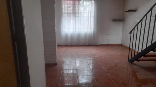 Casa 2 Pisos 4 Dormitorios 2 Baños Regularizada