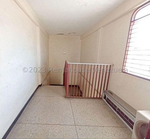 Milagros Inmuebles Edificio Venta Barquisimeto Lara Zona Oeste Economica Residencial Economico Comercial Código Inmobiliaria Rent-a-house 24-16570
