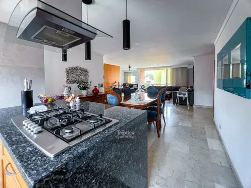 Vendo Apartamento En El Segundo Parque De Laureles - Medellín