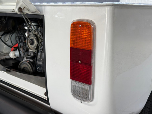 Volkswagen Kombi Kombi Pick-Up 1.6 (cab. simples)