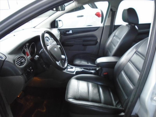 Imagem 5 de 14 de Ford Focus 2.0 Titanium Hatch 16v