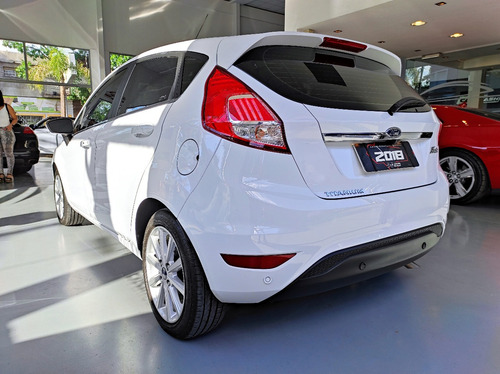 Ford Fiesta Titanium 1.6 - Car Cash