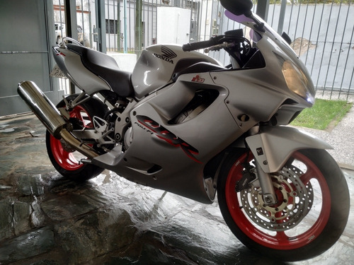 Honda F4i