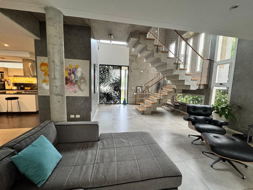 Casa En Tipas Nordelta 280 M2 Cub. Vista Al Lago Venta / Alquila