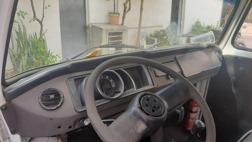 Imagem 5 de 13 de Volkswagen Kombi 2012 1.4 Standard Total Flex 3p