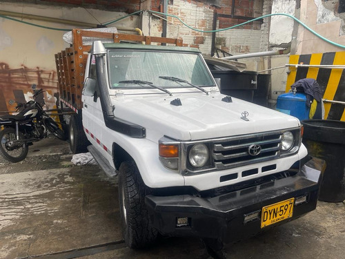 Toyota Land Cruiser 4.5 Fzj73