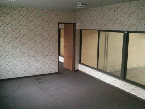 Imagen 12 de 20 de Deposito En Caseros 1700, Mixtura 4, Casi 700 M2 Venta Con Renta