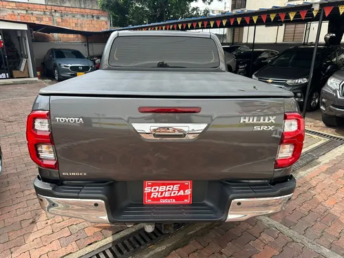 Toyota Hilux Srx 2.8 4x4 Diesel Mod 2023 Con Blindaje 2plus