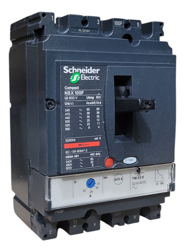 Disjuntor Schneider Nsx100f Tm32d 3p 32a 35ka/440v Lv429635