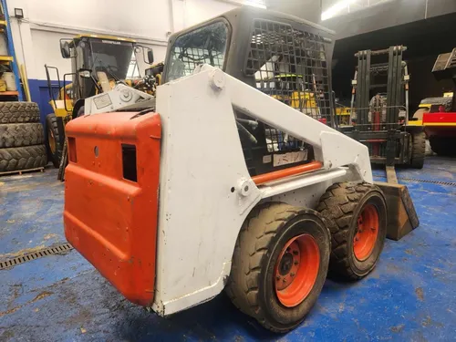 Minicargador Bobcat S130 Para Hacer Arreglos