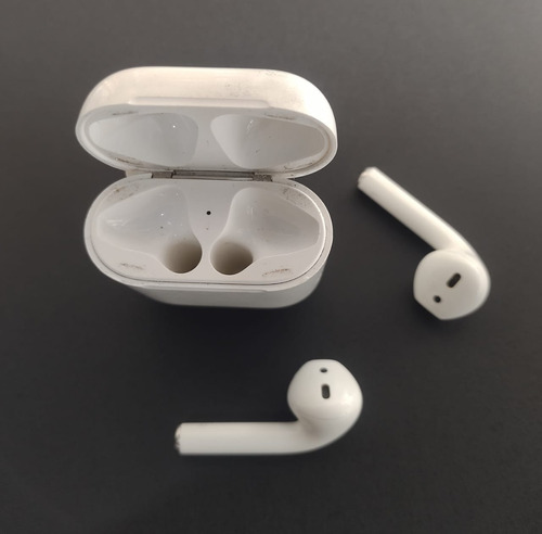 Apple AirPods Usados Con Estuche Sin Cables