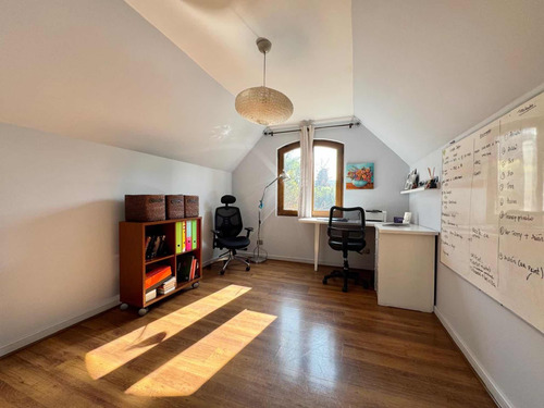 Impecable Venta Los Castaños A Pasos Colegió Newland
